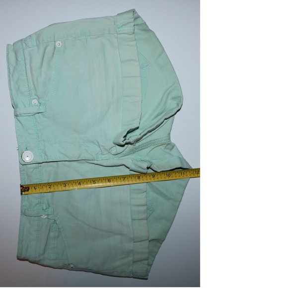 BCBG BCBGeneration Shortie Shorts - Waist 29x1.5 Inseam - Length 9 - Rise 8 - Picture 3 of 8